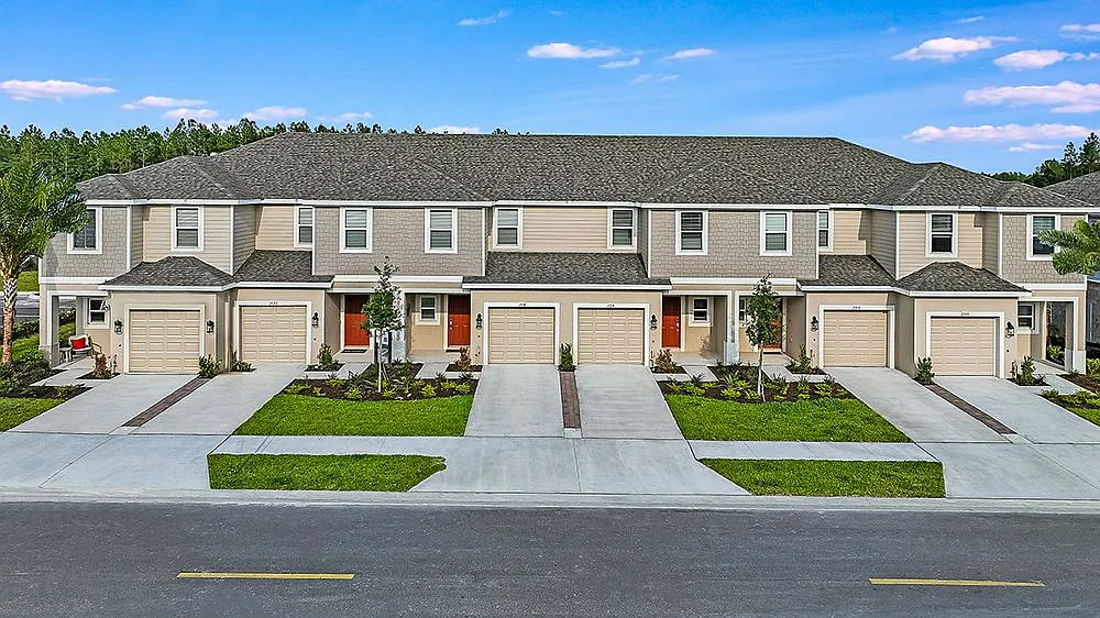 3 bed, 2.5 bath, 1553 sqft, $2,200 — Photo 1