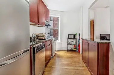 Rented by LJ Sloane Management