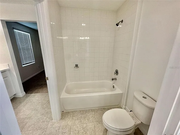1707 Sanibel Dr — Photo 14