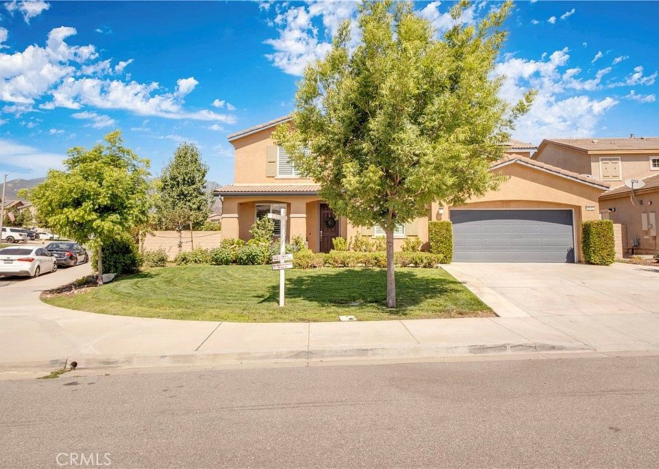1st image of 4042 Bristlecone Pine Ln