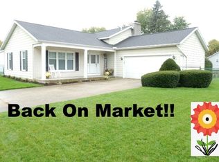 59545 Ridgewood Dr, Goshen, IN 46528