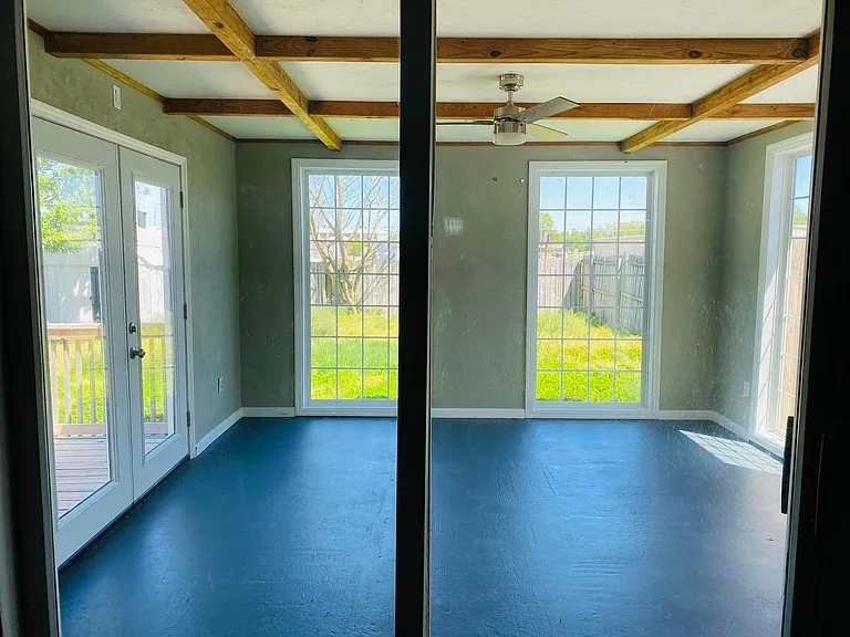 2118 Merriwether St — Photo 4
