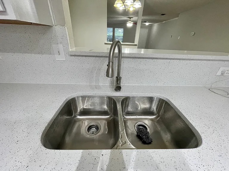 2321 Avalon Creek Way — Photo 10