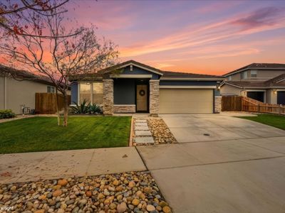 512 Daphne Lane, Lemoore, CA, 93245