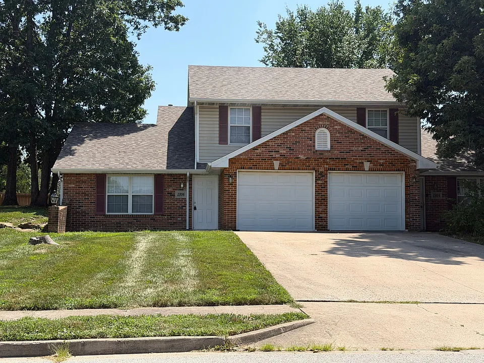 1306 Godas Dr