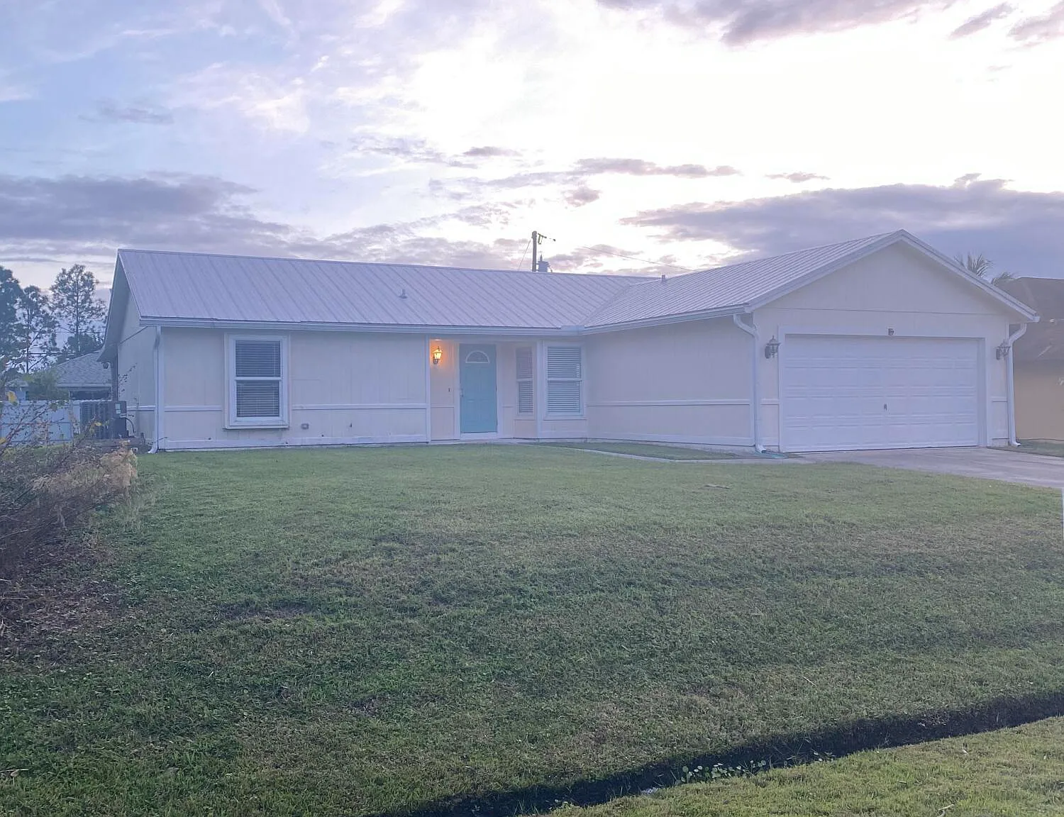 3 bed, 2.0 bath, 1280 sqft, $2,550 — Photo 1