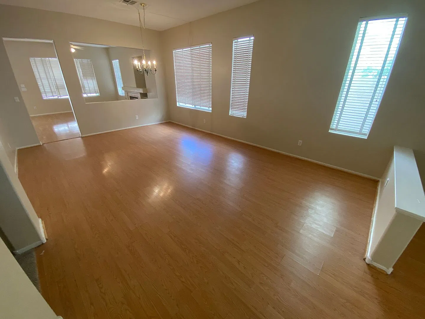 Beautiful 3 bed/ 2 bath home located in Summerlin — Photo 3