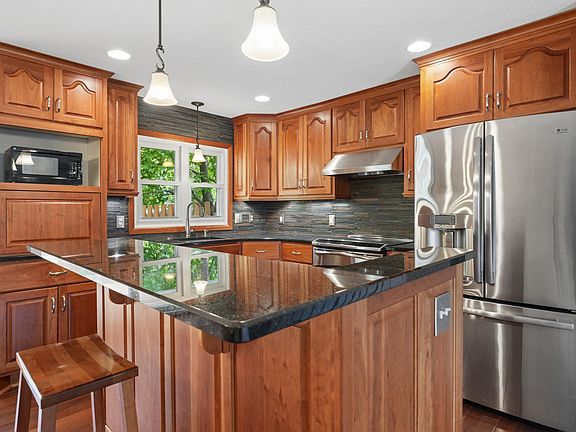 2nd image of 543 Westby Dr NE