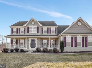 260 Drewery Ln, Falling Waters, WV 25419