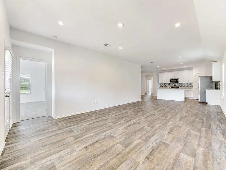 4306 Zeke Estates Ln — Photo 26