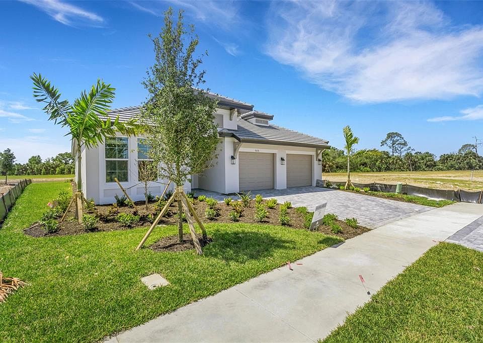 1st image of 9670 Crystal Isles Cir