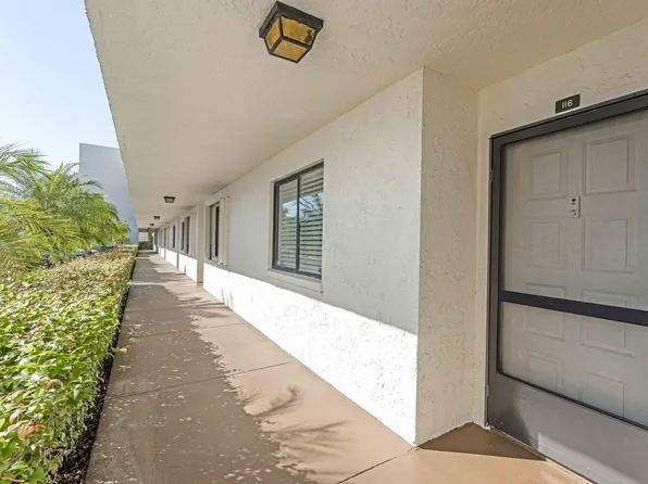 3138 Via Poinciana #116, Lake Worth, FL 33467