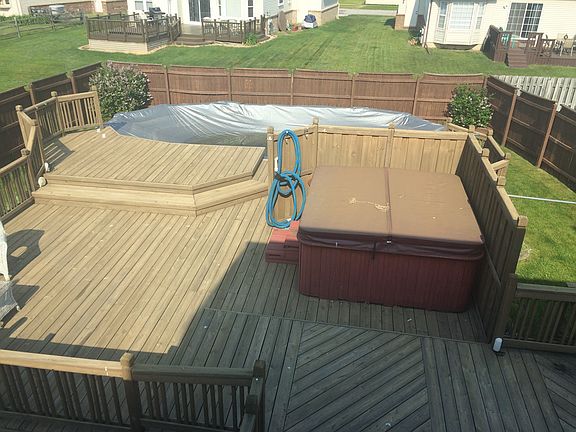 Birds eye view of backyard