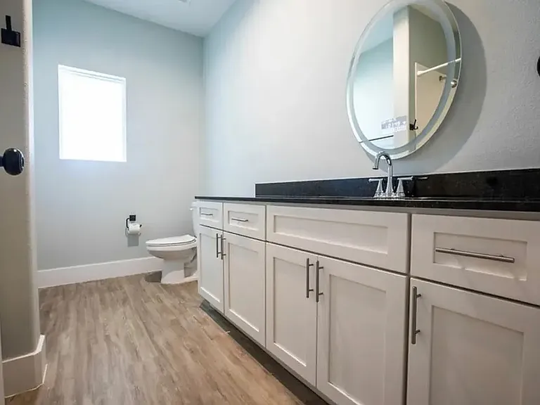 Argo Pointe Apartments — Photo 11