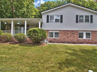 103 Hilldell Dr, Moscow, PA 18444