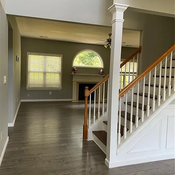 425 Beckenham Walk Dr — Photo 5