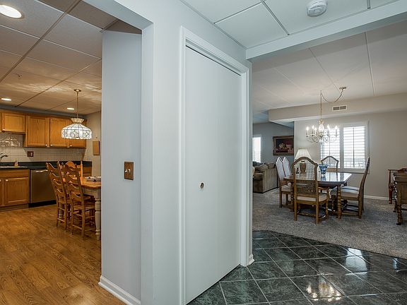 2nd image of 1500 S Ardmore Ave APT 503