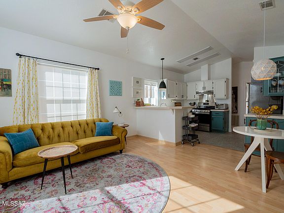 2nd image of 1280 W Calle Playa De Siesta
