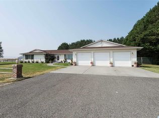 11504 S Bermuda Rd, Kennewick, WA 99338