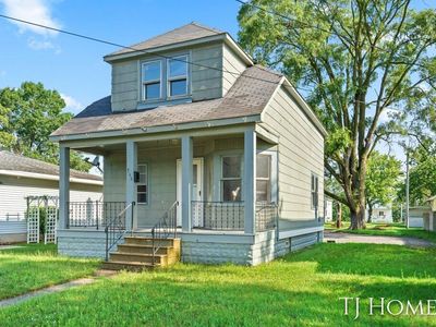 746 Marquette Ave, Muskegon, MI, 49442