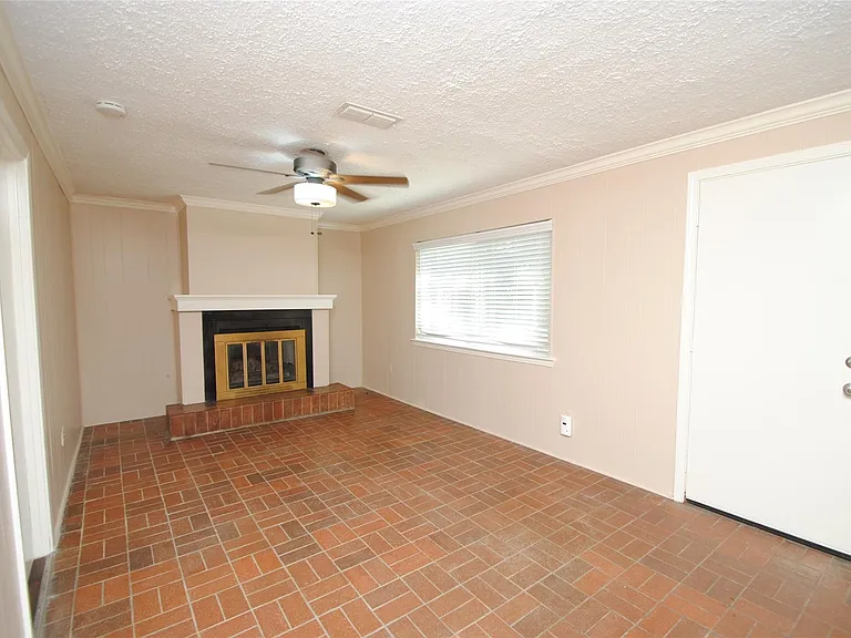 10034 Cedardale Dr — Photo 23