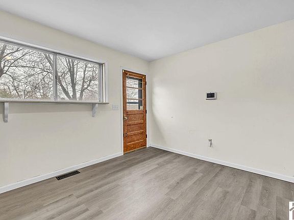 4th image of 6360 Old Mayfield Rd