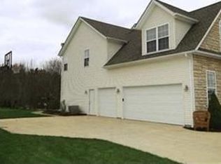 5854 Emerald Lakes Dr, Medina, OH 44256