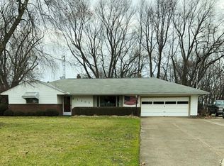 1207 Taylor Rd, Sandusky, OH 44870