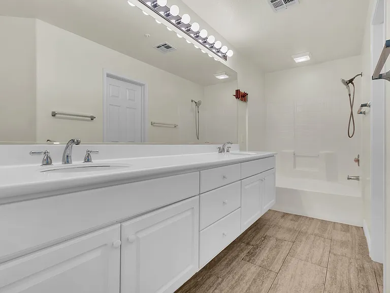 204 Terra Bella — Photo 22