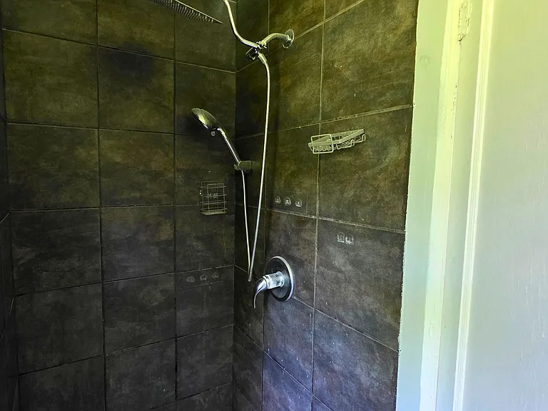 502 Azalea Dr — Photo 17