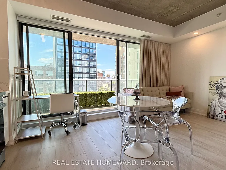 32 Camden St #706 — Photo 11