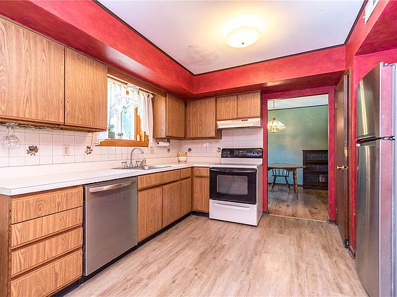 4th image of 101 Chestnut Dr
