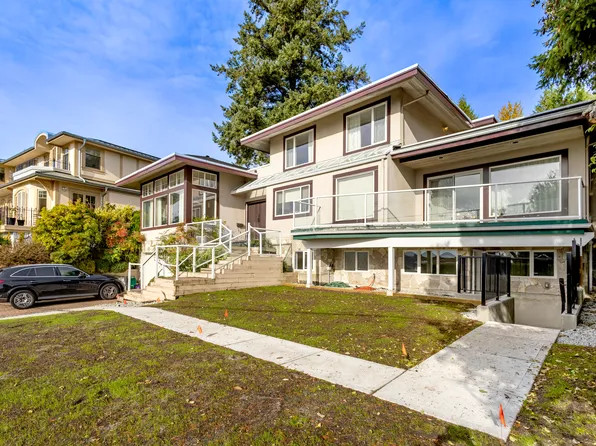 919 Younette Dr, West Vancouver, BC V7T 1T1
