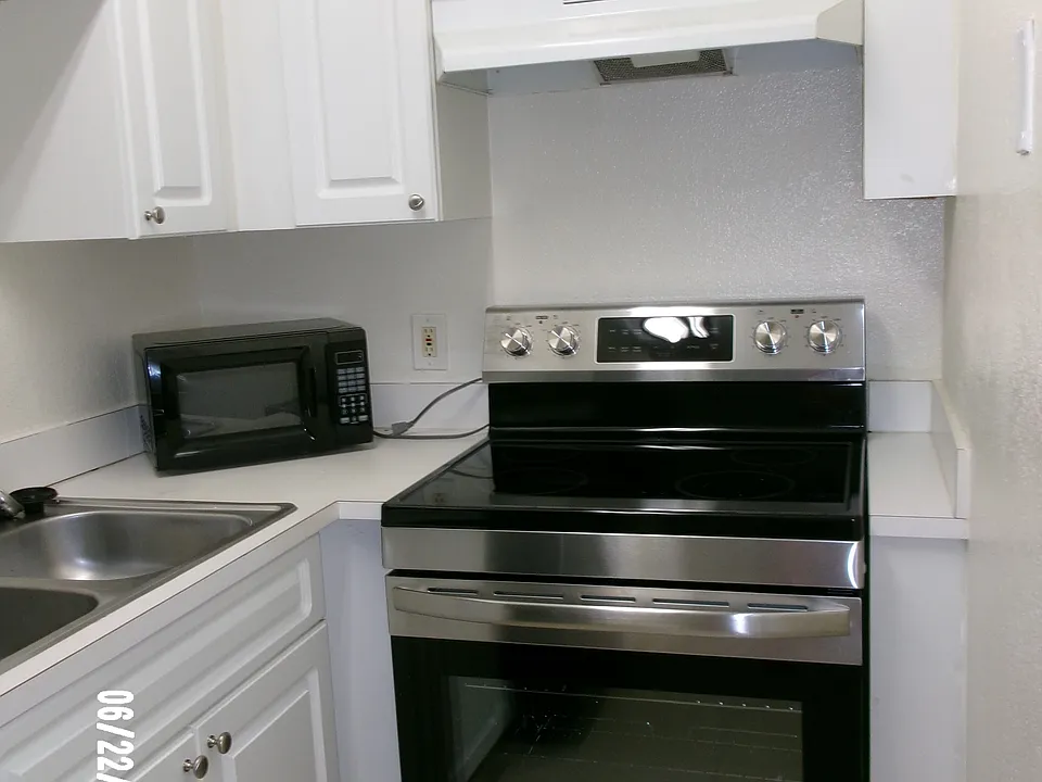 13828 Orange Sunset Dr #202