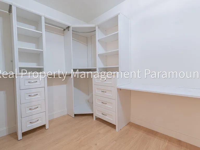 1867 S Redondo Blvd — Photo 33