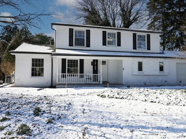 18103 Riverside Dr, Beverly Hills, MI 48025