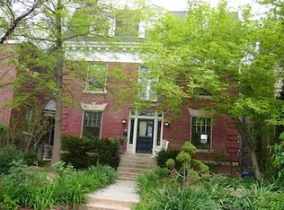 4727 Westminster Pl, Saint Louis, MO 63108