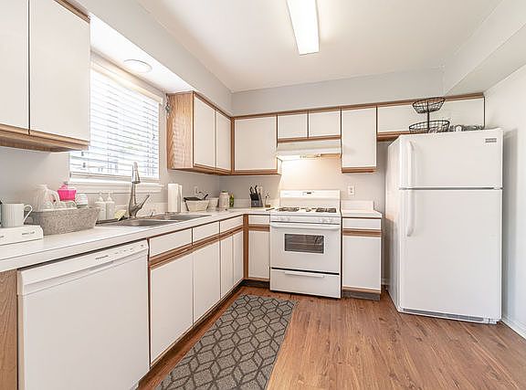 5th image of 20938 W Ardmore Cir