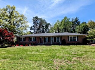 103 Lakeside Dr, Walhalla, SC 29691