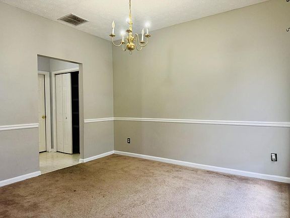 3rd image of 792 Clairidge Oak Ct