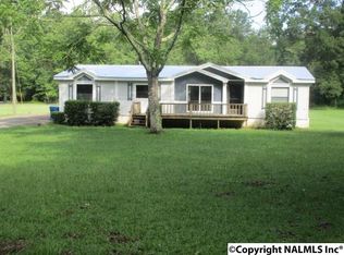 136 Rainbow Cv, Rainbow City, AL 35906