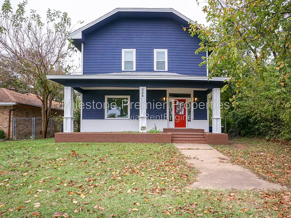 326 W Sears St #202