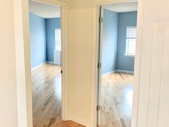 3rd image of 1800 E Passyunk Ave #3