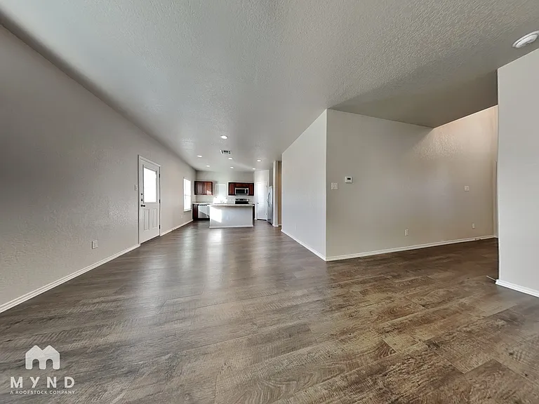 7508 Twin Pine Ct — Photo 2