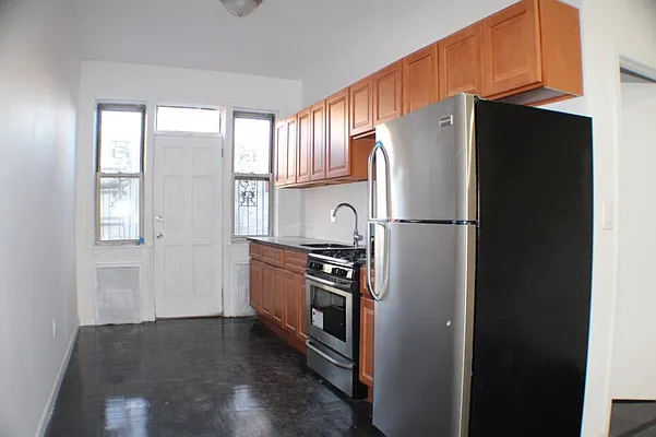 Rented by MNS | media 2