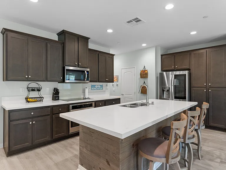 5428 Meridian Pl — Photo 24