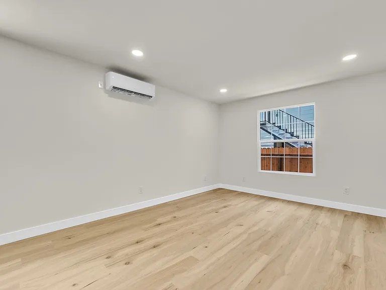 116 N Cornell Ave — Photo 35