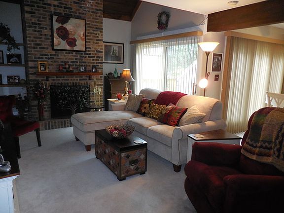 4th image of 3349 Beacon St Unit 37