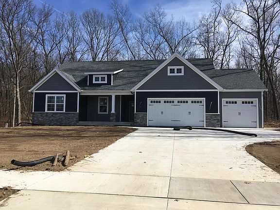 2nd image of 2313 Sienna St