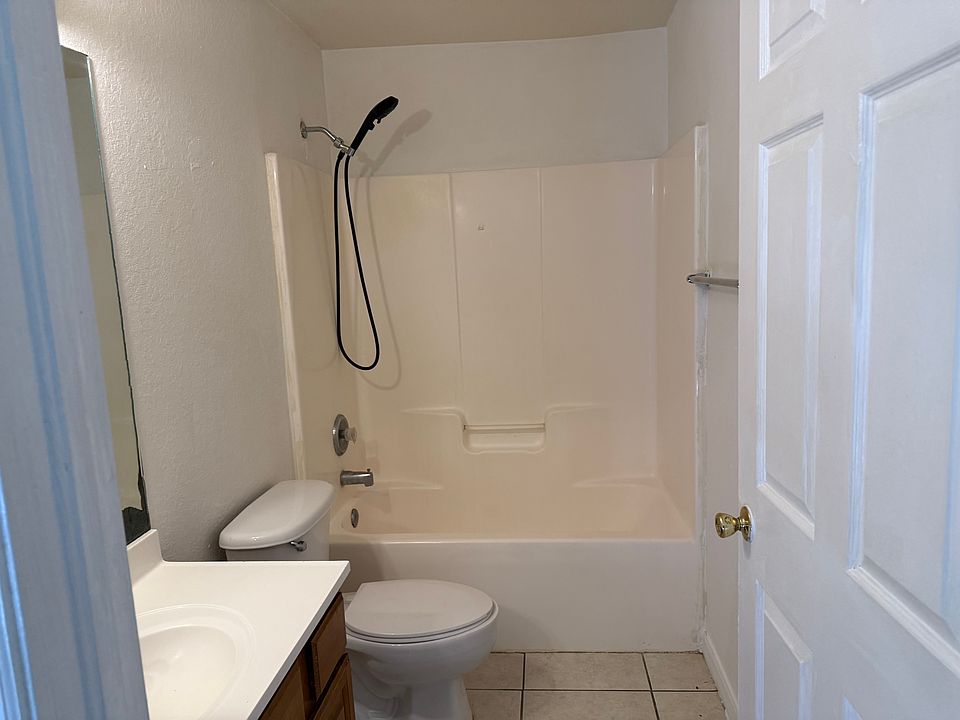 2nd image of 1120 Gordon Ave S #1120